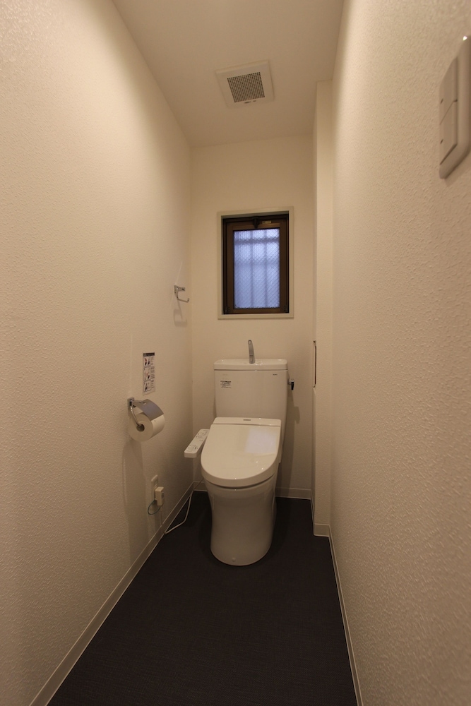Rozy Hotel Namba 60/63