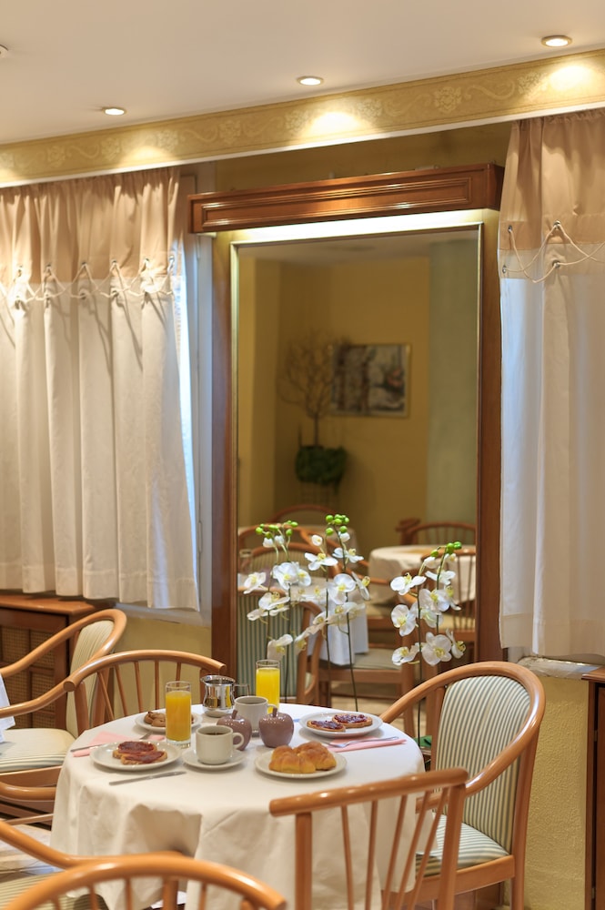ANESIS HOTEL 17/22