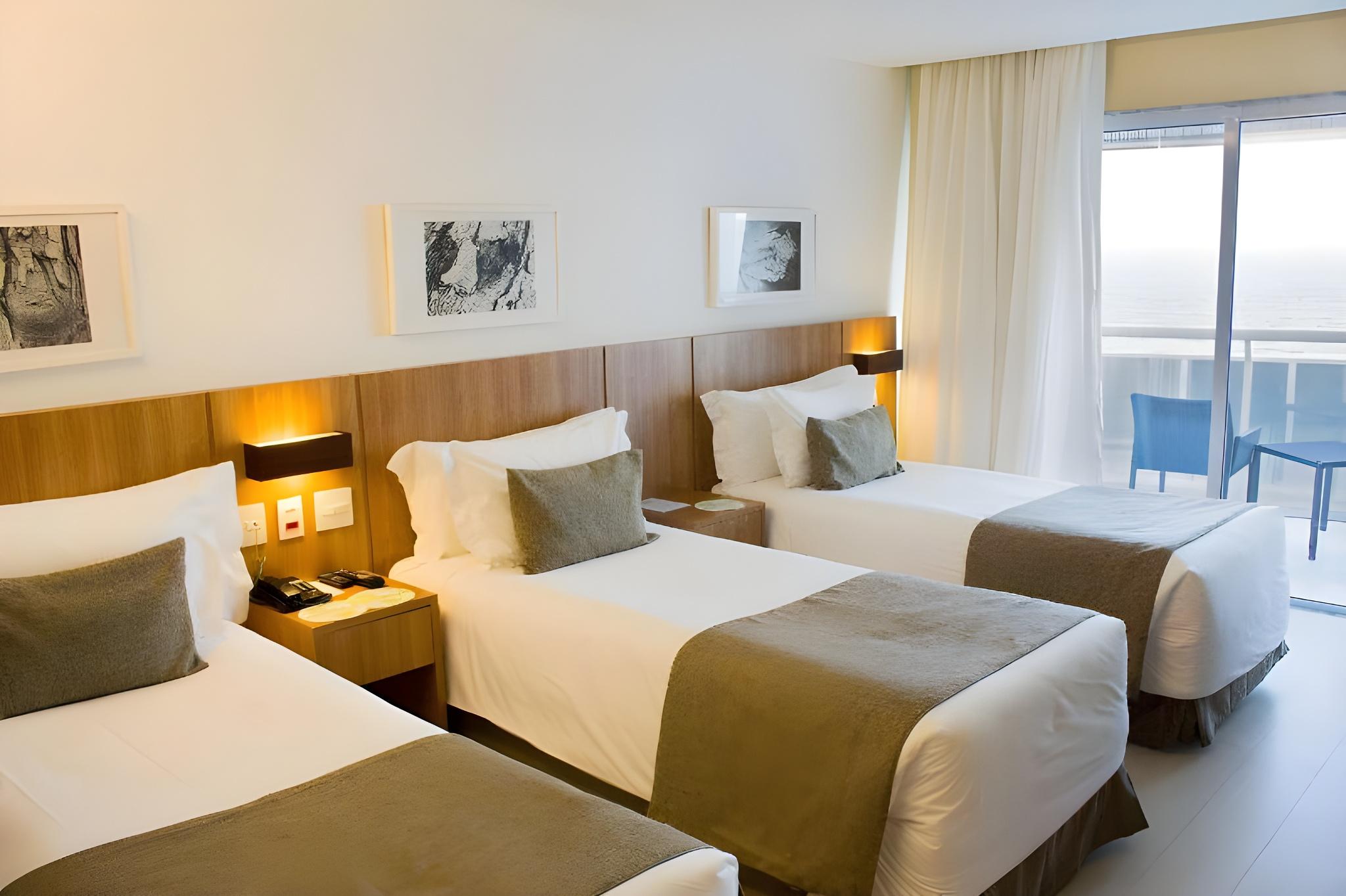 Room, Triple