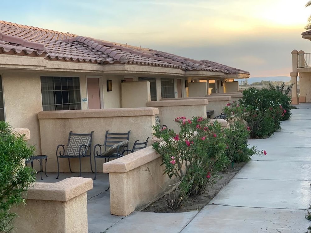 Calipatria Inn and Suites 3/22