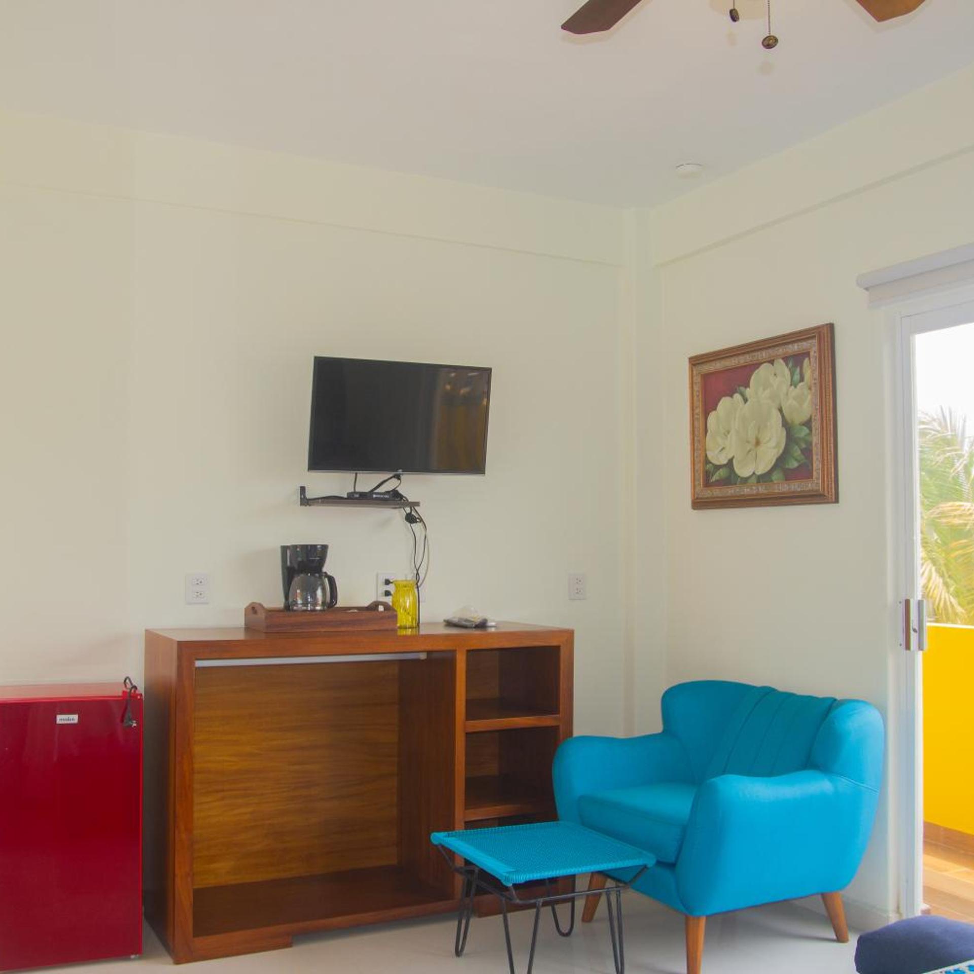 Hotel Happy Beach 12/58
