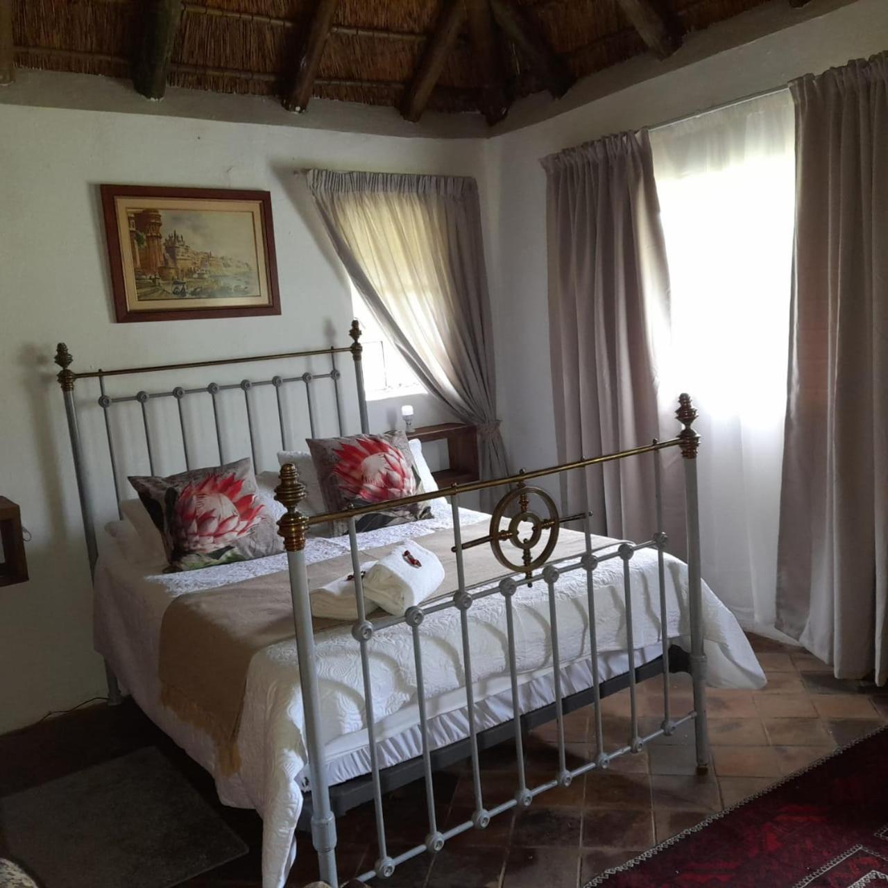 Marico Guest Lodge 6/44