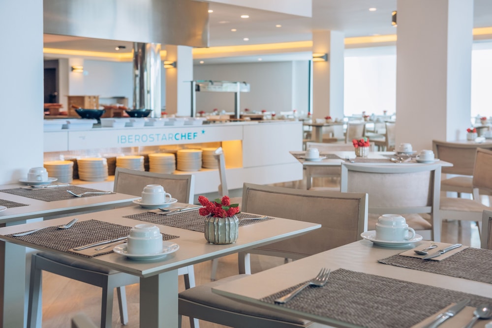 Iberostar Waves Cala Millor - Adults Only 64/86