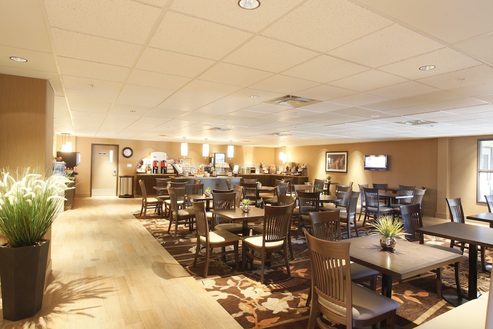 Pomeroy Inn Suites At Olds 52/59