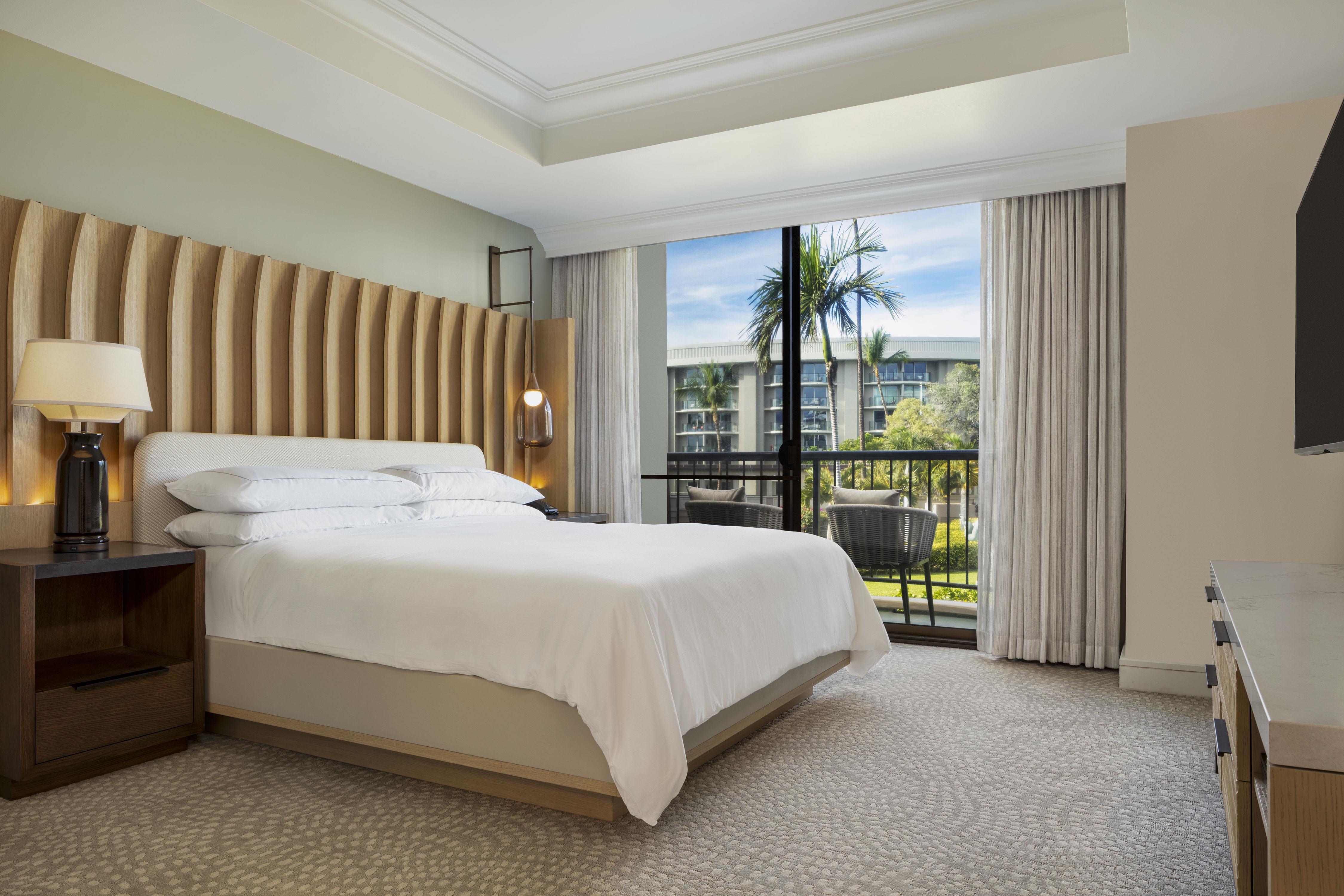 Suite, King Bed, Resort View