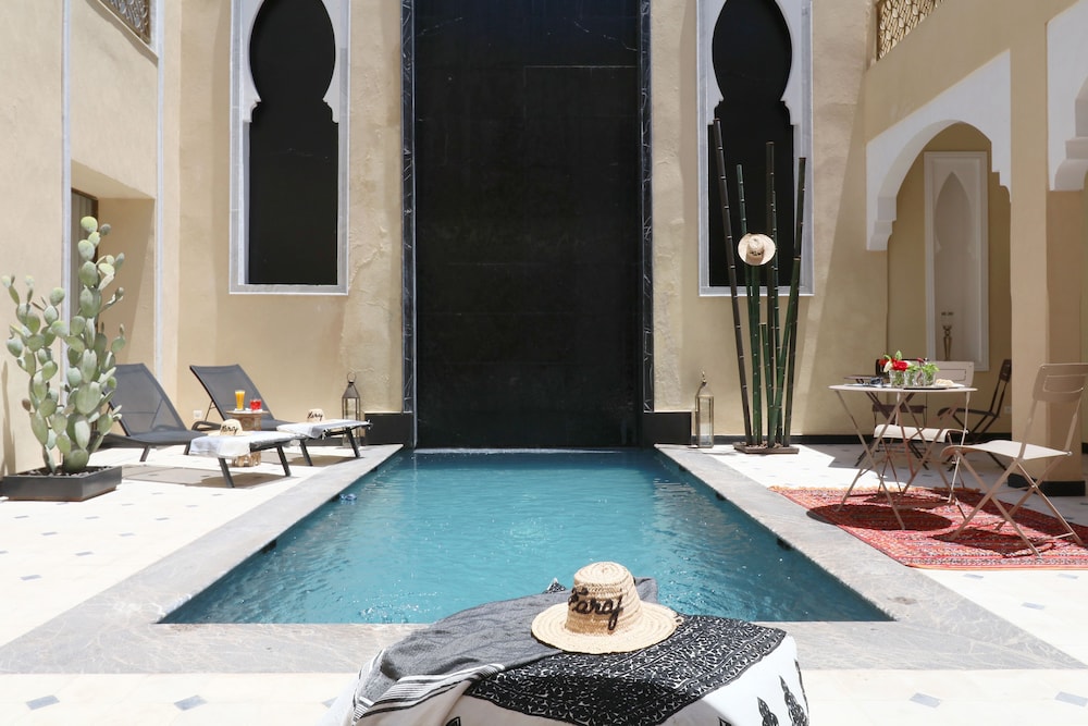 Riad Dar Couscous and spa 61/68