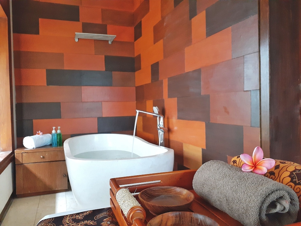 The Batu Hotel & Villas 32/50