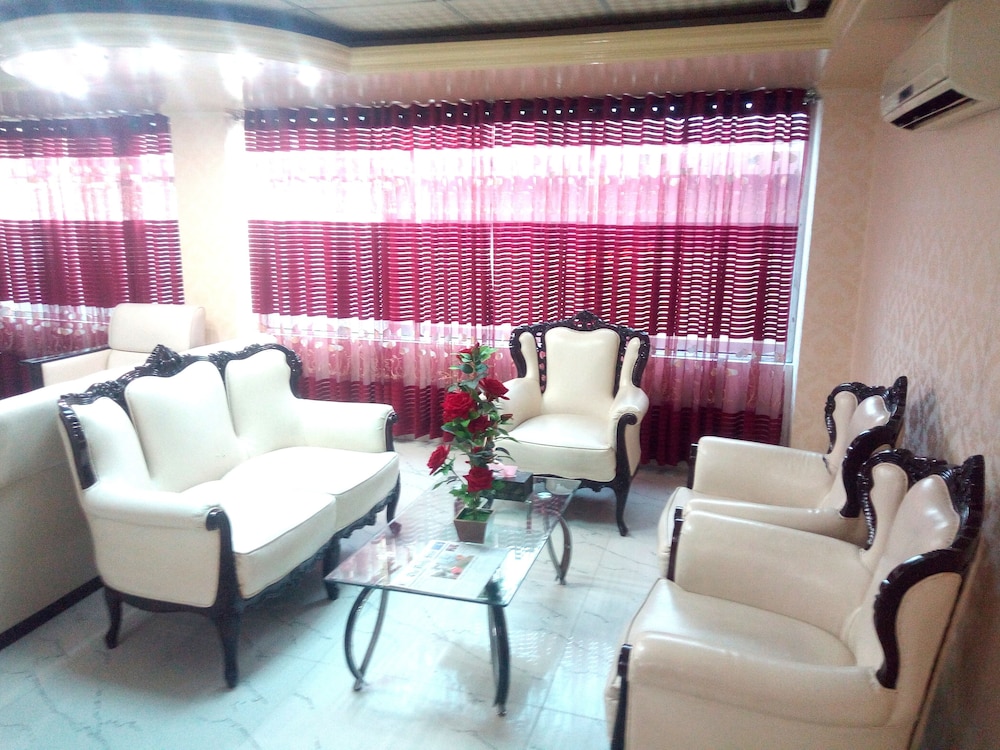 HOTEL LAKE VIEW PLAZA 32/50