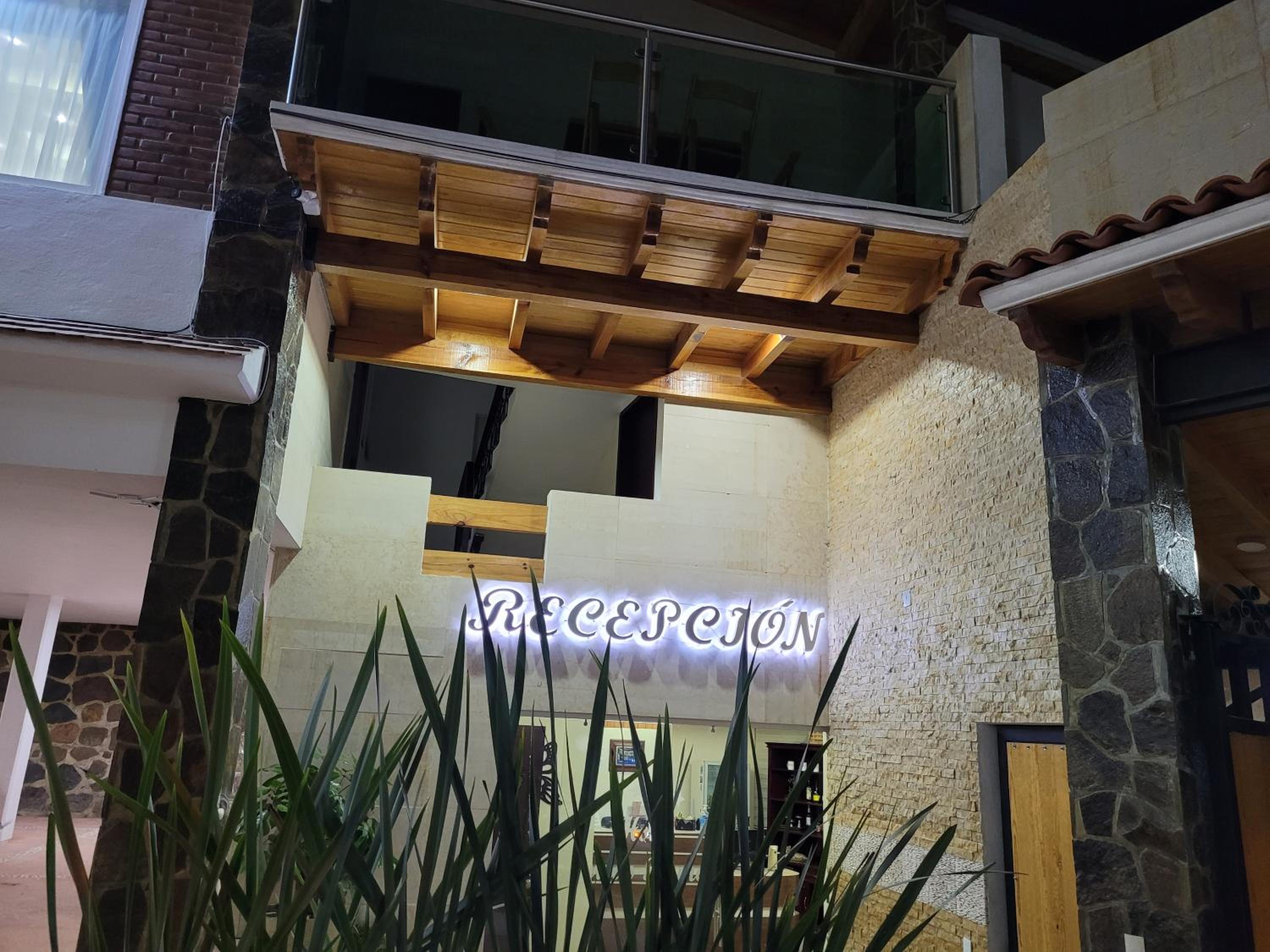 Hotel Tierras Blancas 6/48