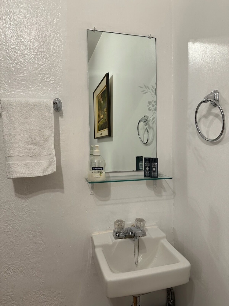 Hotel Mini 64/65