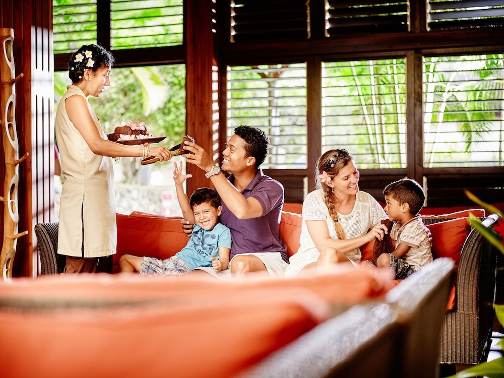 Iloha Seaview Hotel 41/68