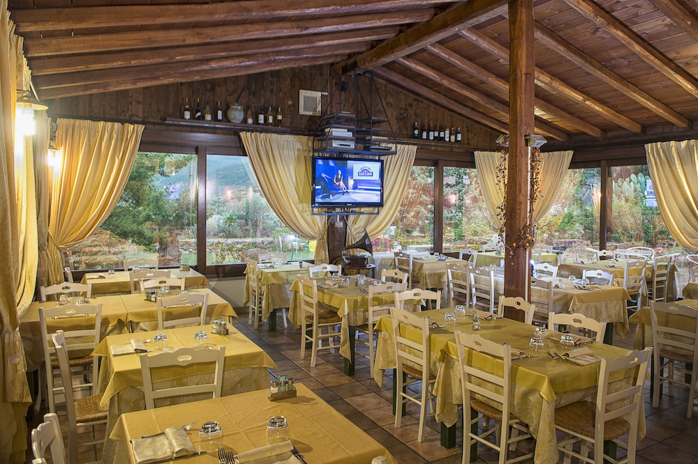 Montiruju Hotel 36/50
