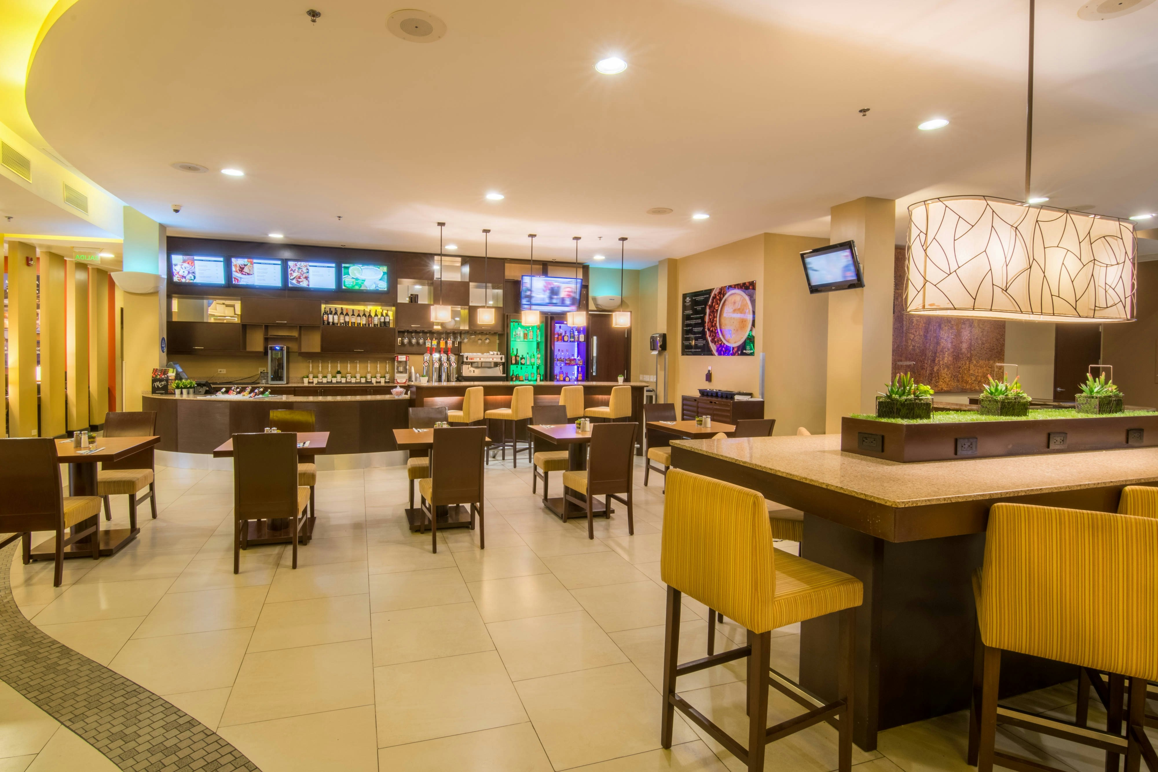 Courtyard By Marriott San Jose Airport Alajuela 5/11