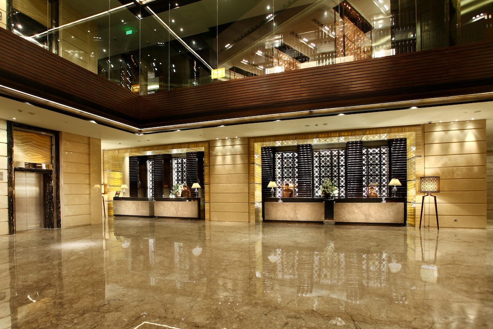 Crowne Plaza Rohini 15/73