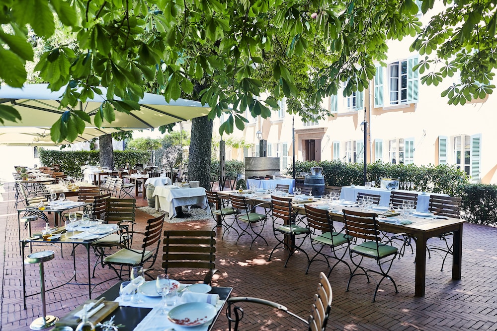 Hostellerie De L'abbaye De La Celle 31/50