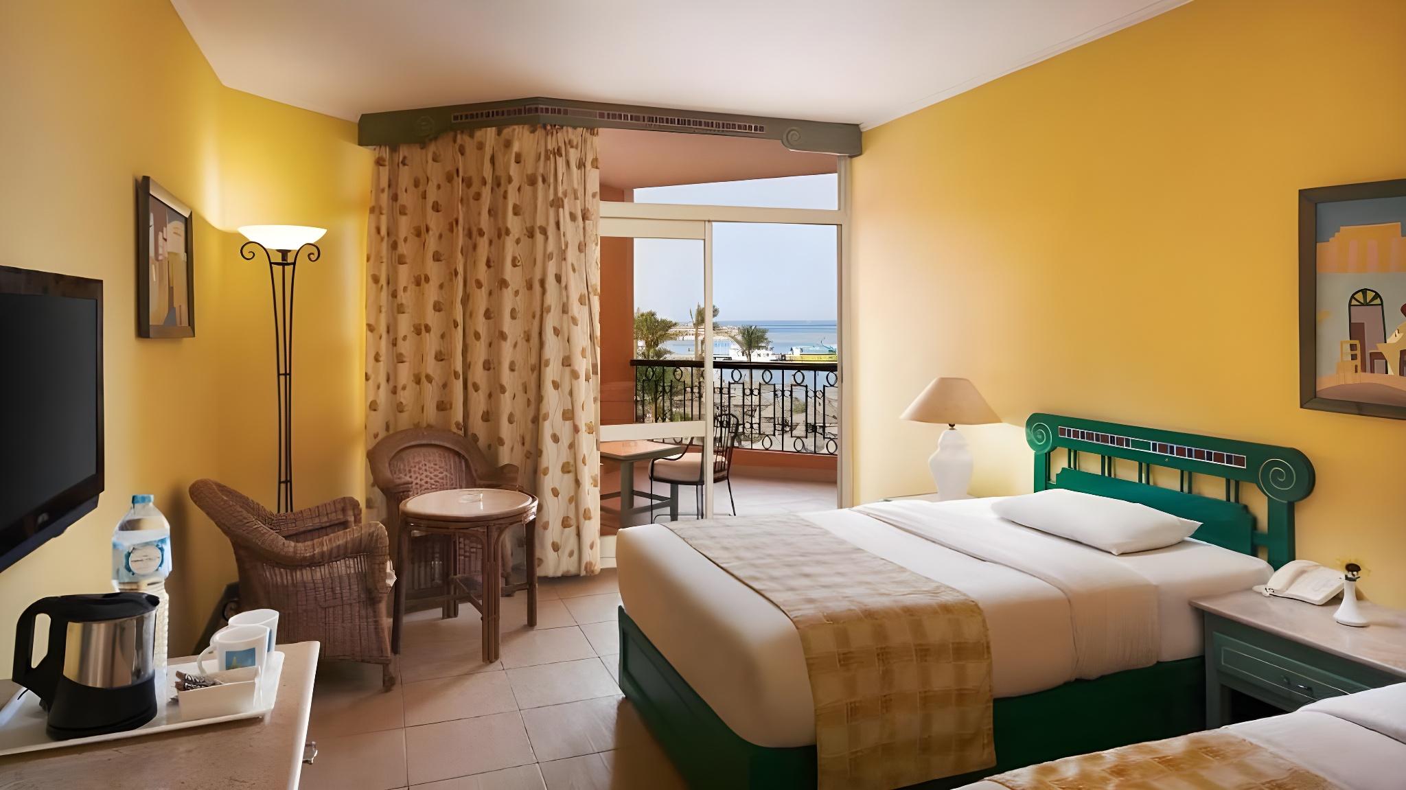 Room at Giftun Azur Resort, HURGHADA