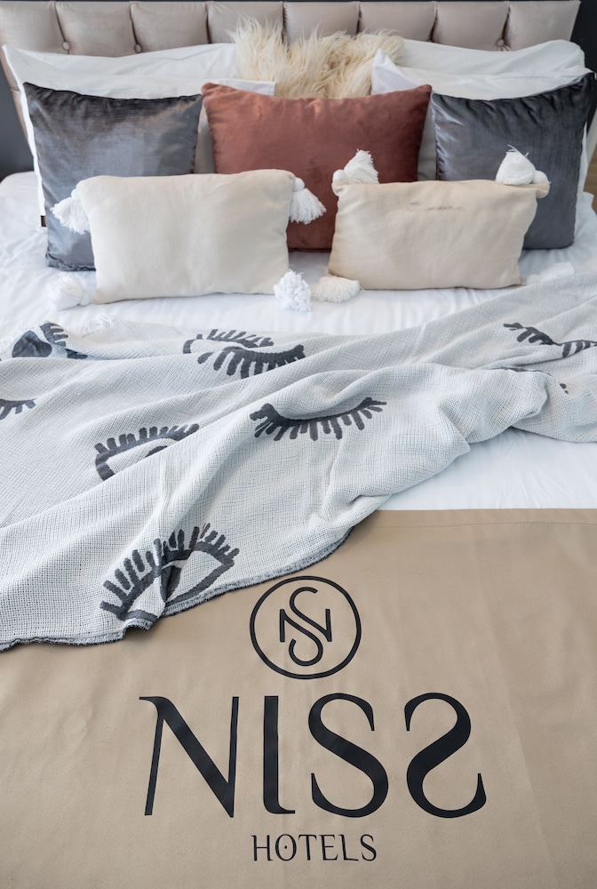 Niss Lara Hotel 39/66