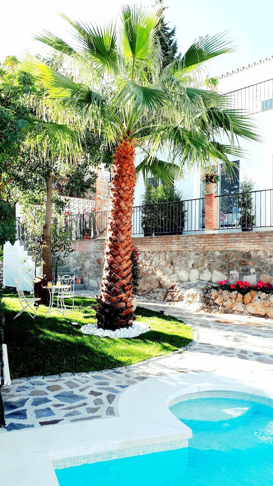 Boutique X Pueblo Benalmadena 40/47