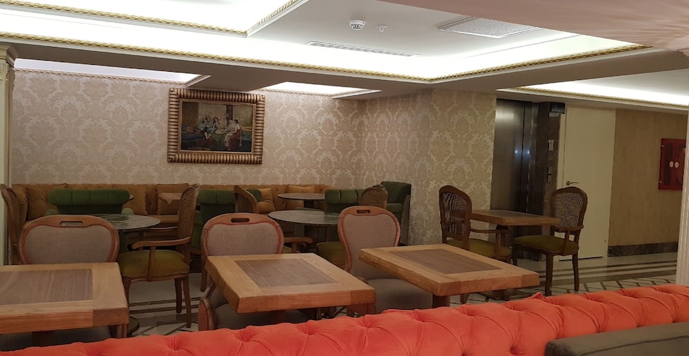 Grand Marcello Hotel & SPA 84/90