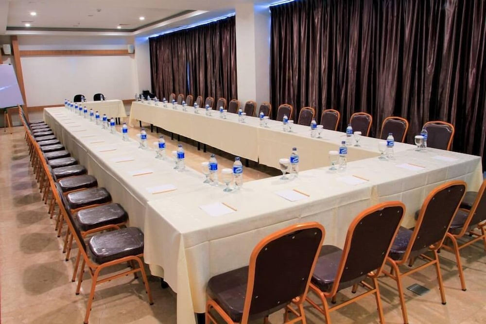 Manna Hotel Pematangsiantar 36/43
