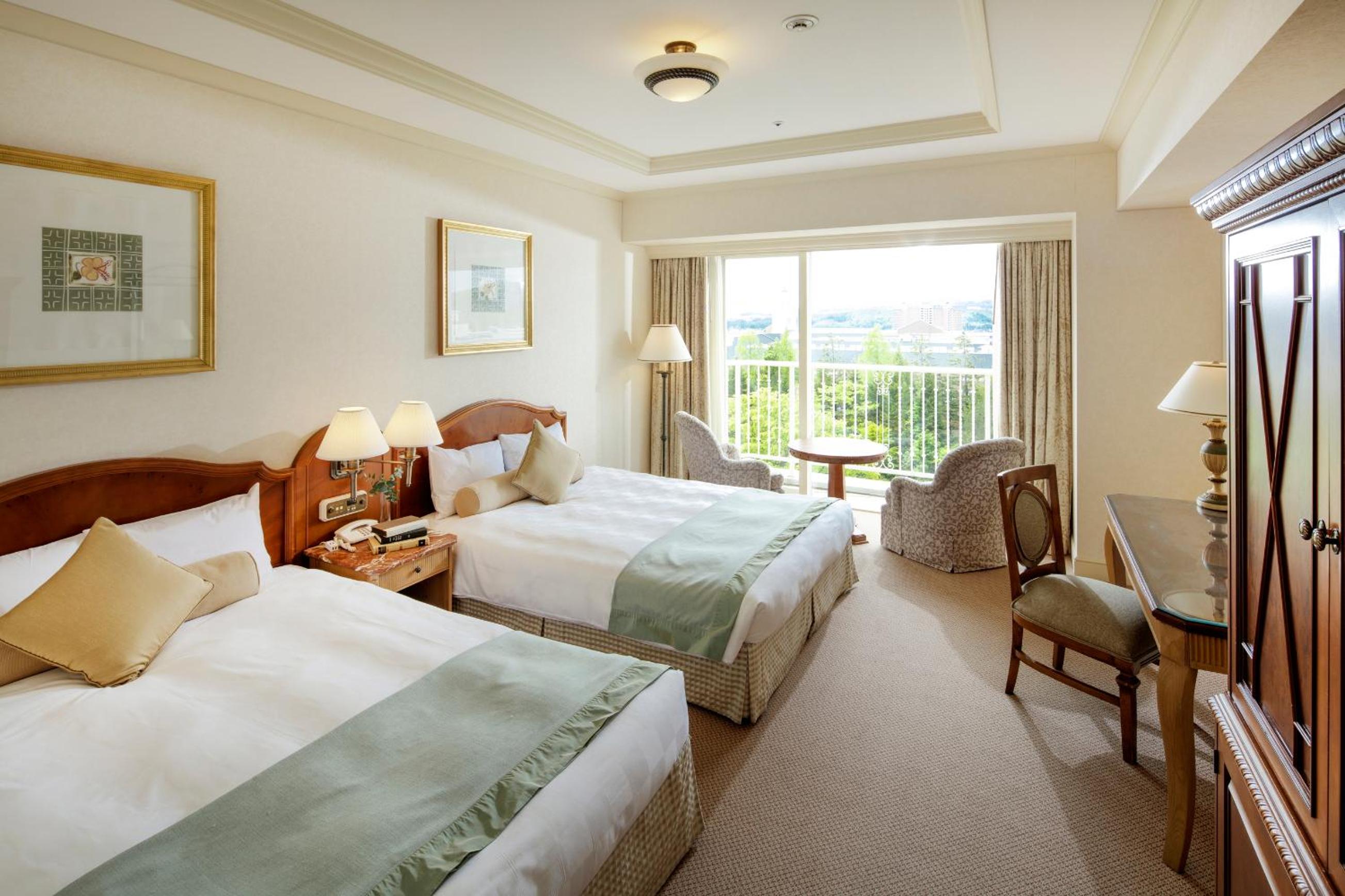 Deluxe, Twin Beds, Garden View