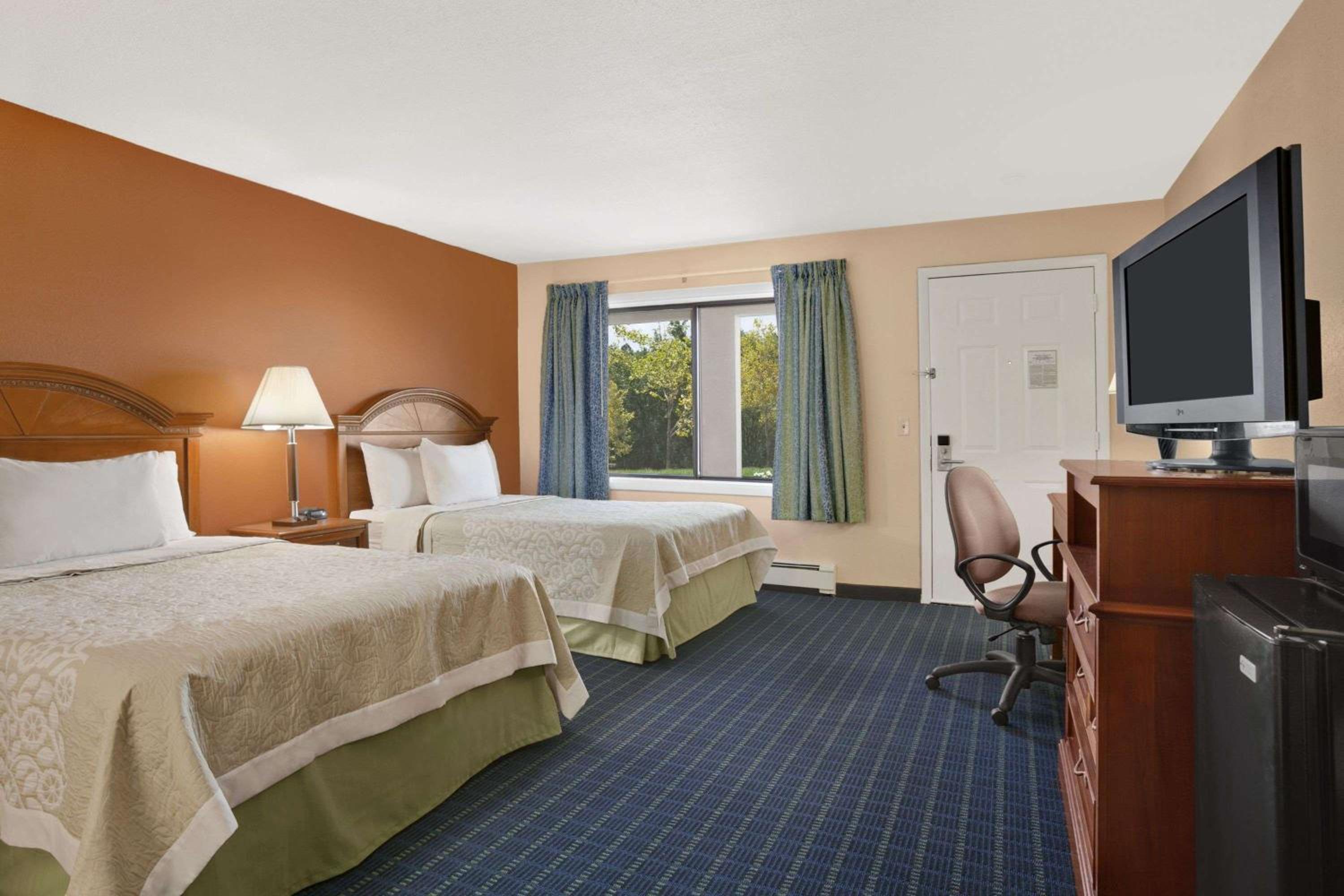 Days Inn By Wyndham Middletown 11/21