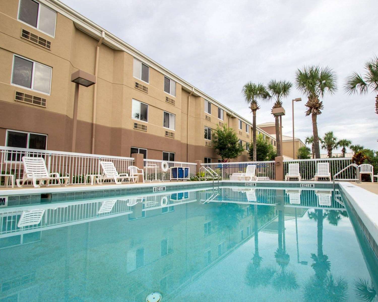 Sleep Inn Ormond Beach - Daytona 25/35