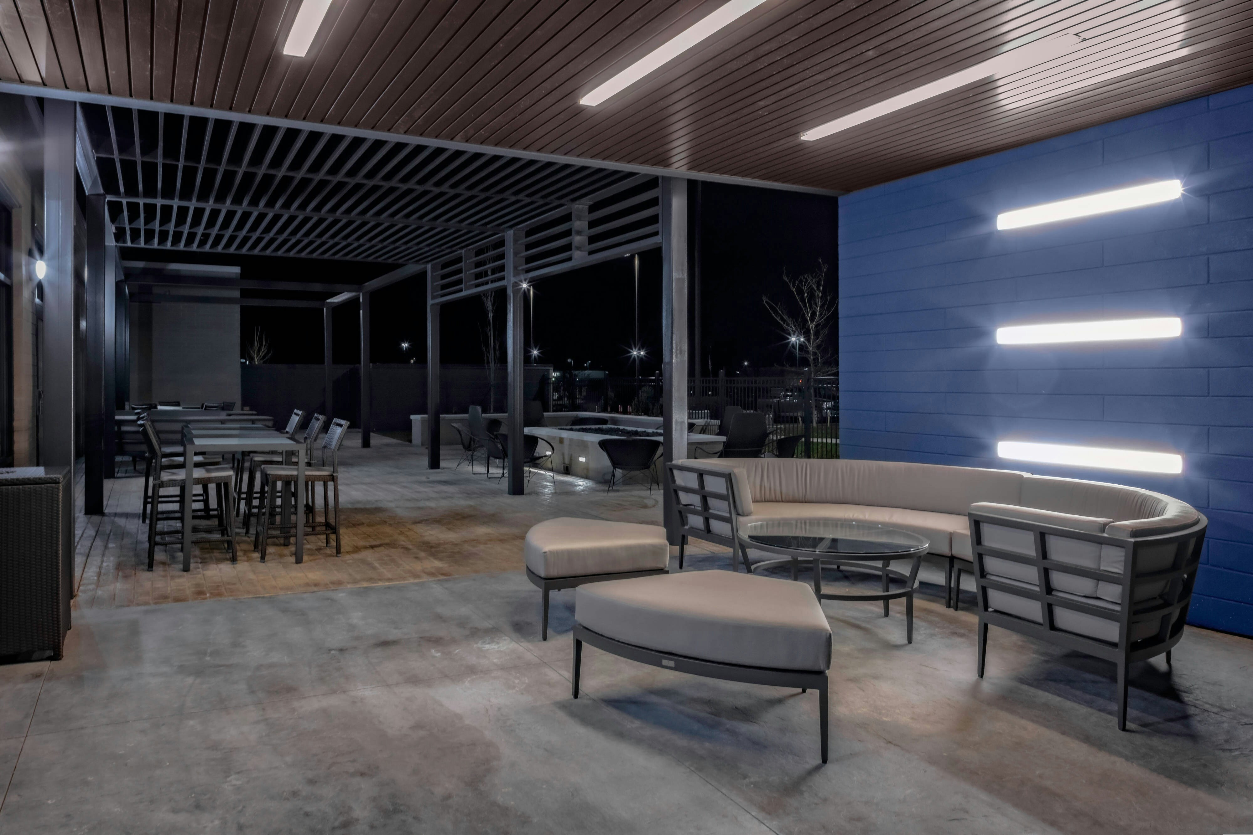 Courtyard by Marriott East Lansing Okemos 30/41