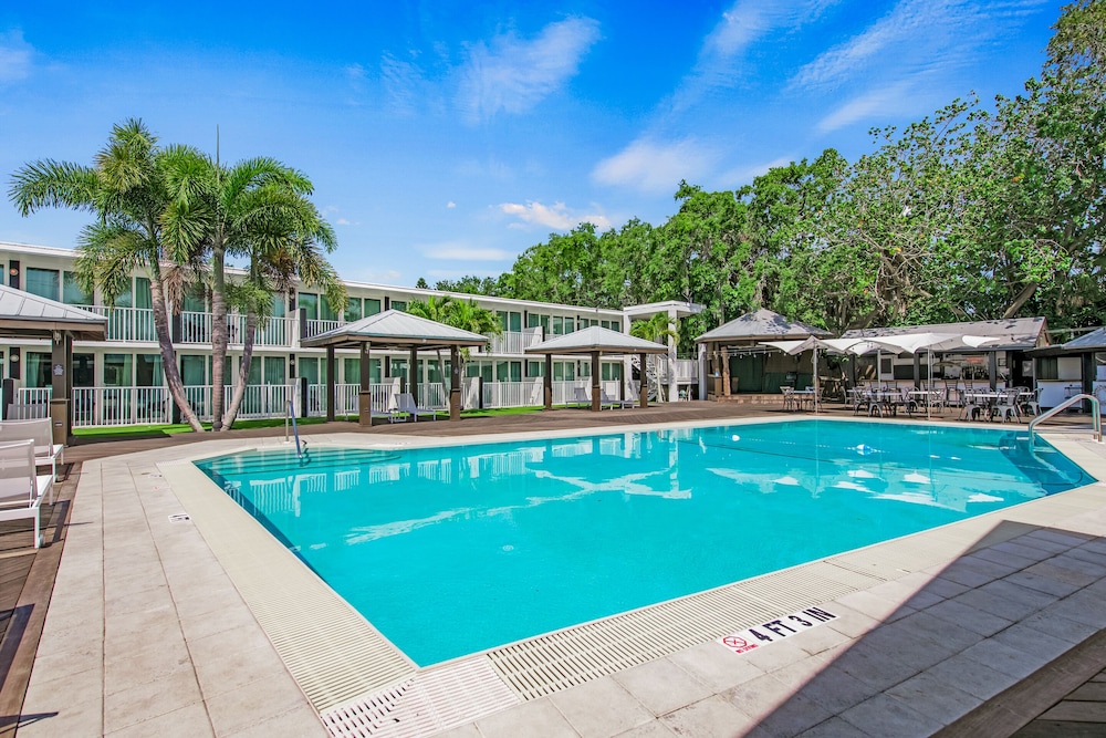 Casey Key Resorts - Mainland 29/68