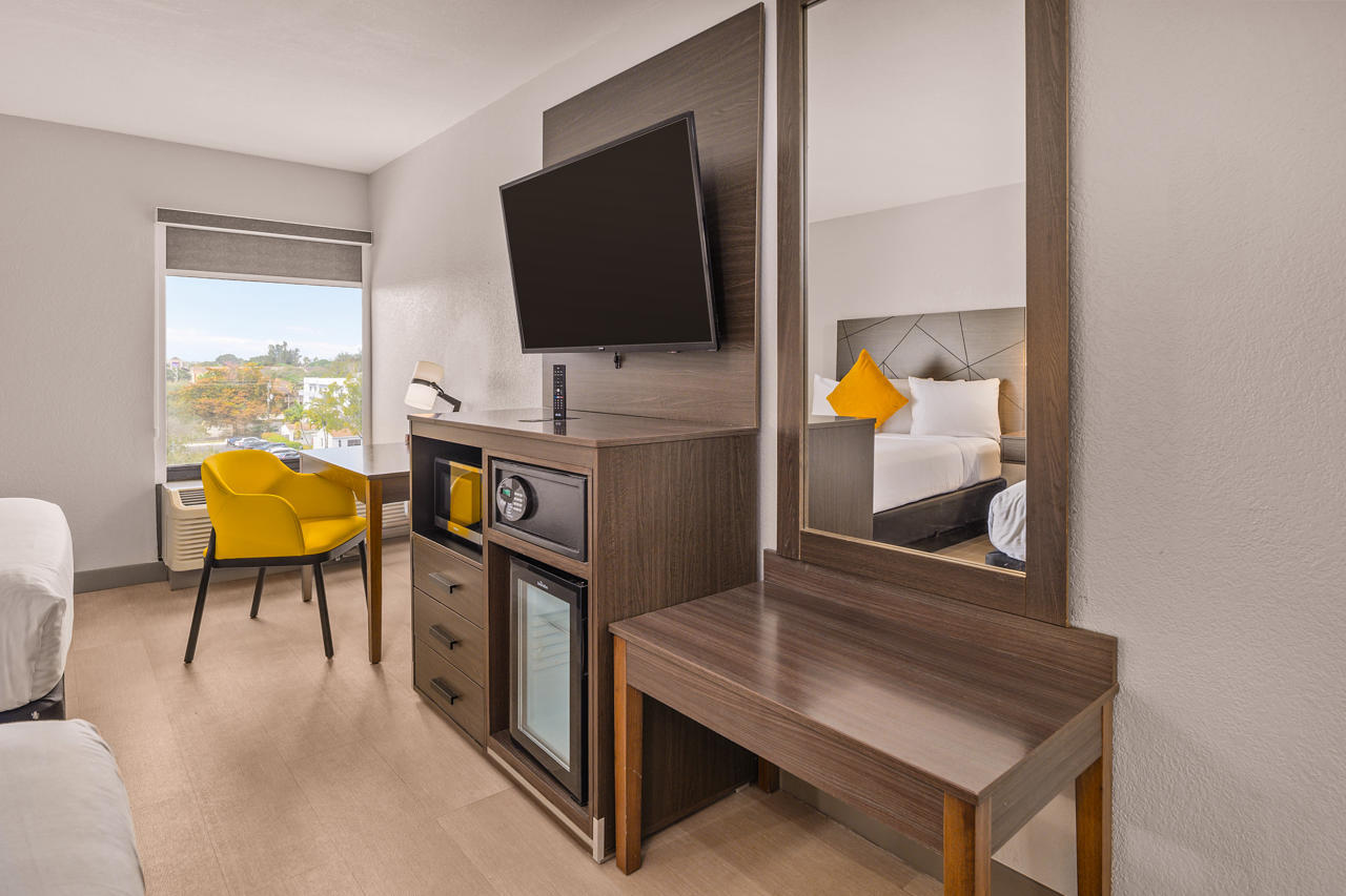 B&B Hotel Miami Airport 38/58