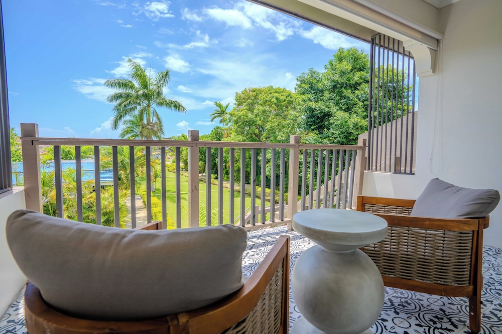 Travellers Beach Resort 44/61