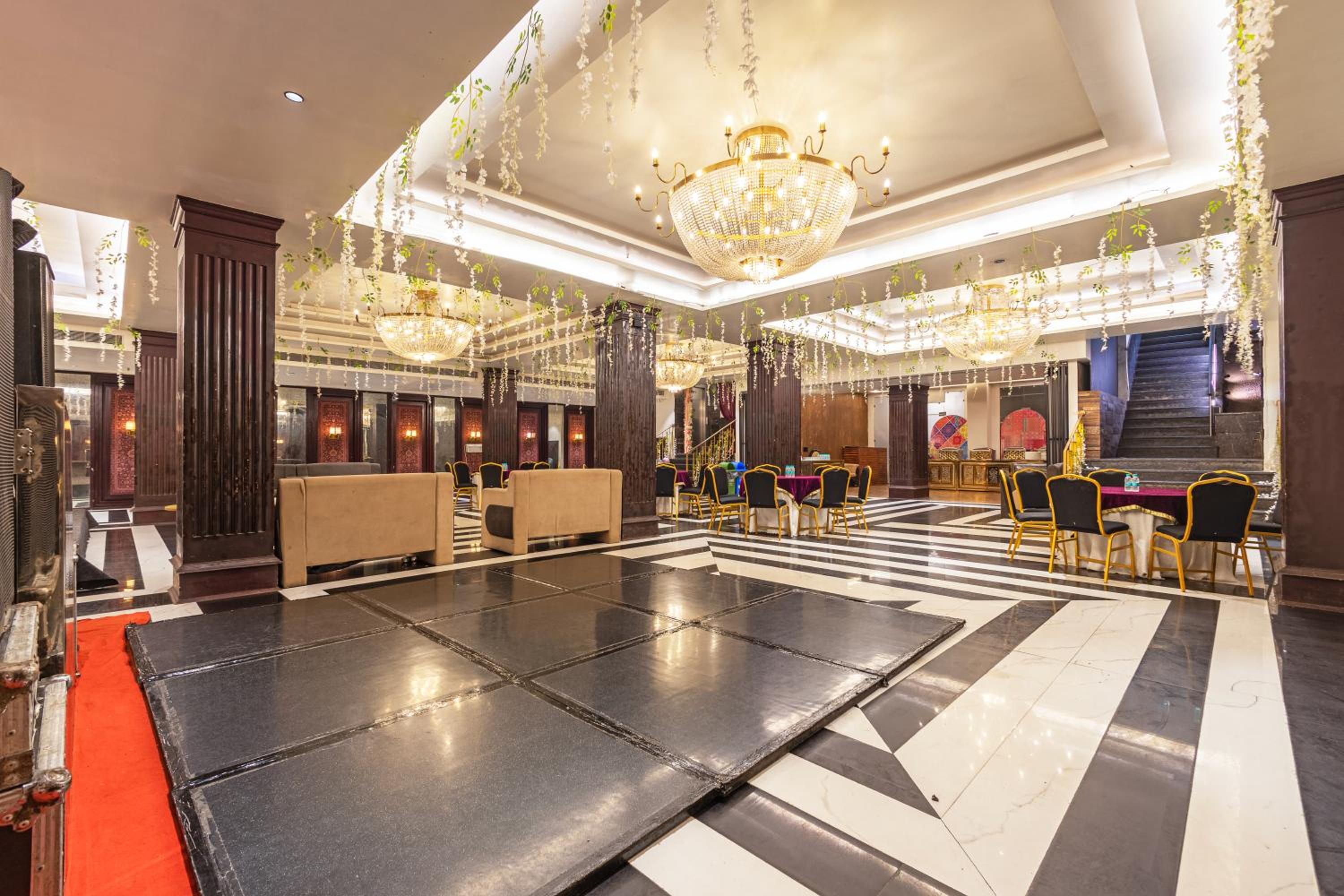 The Saga hotel 8/45