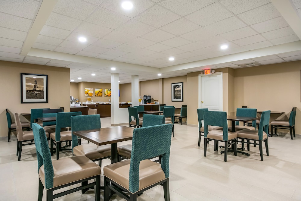 Aspire Hotel and Suites 36/62