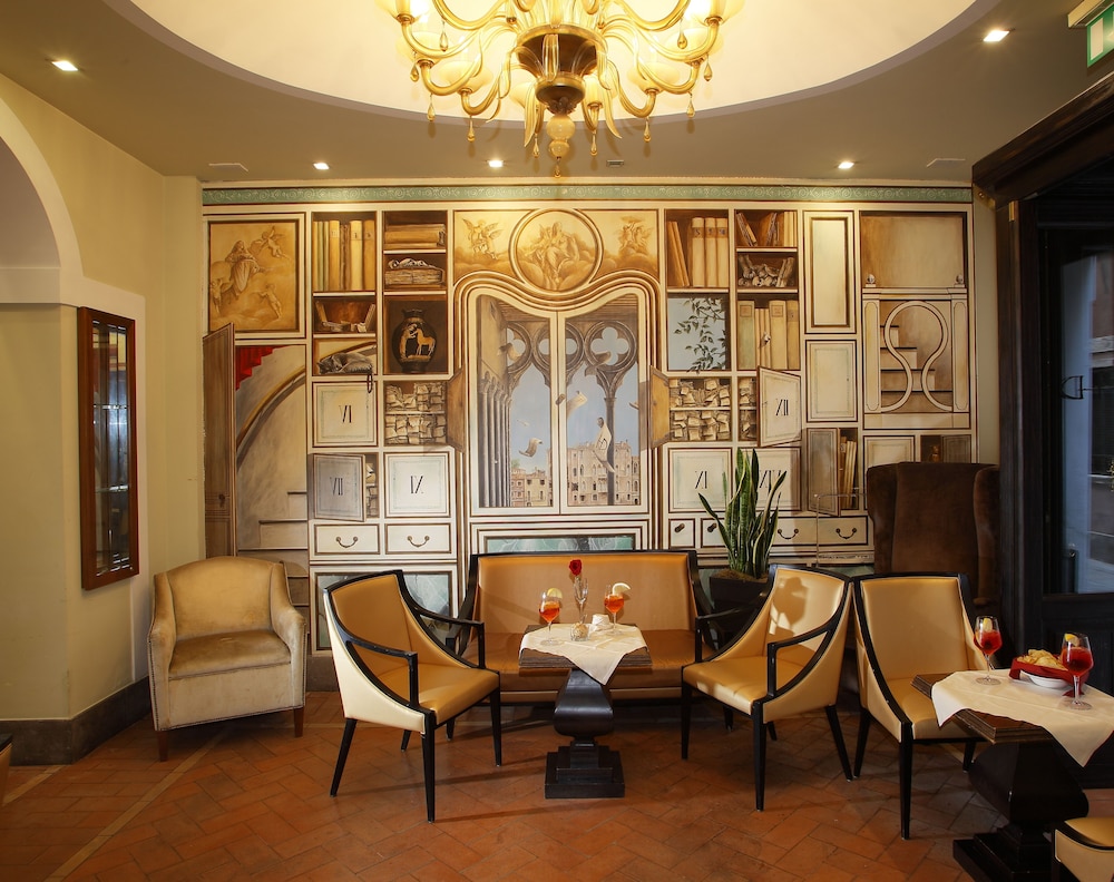 Hotel Dei Dragomanni 38/50