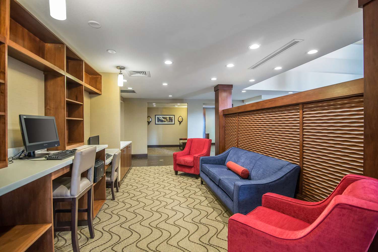Comfort Suites Dodge City, KS 26/39