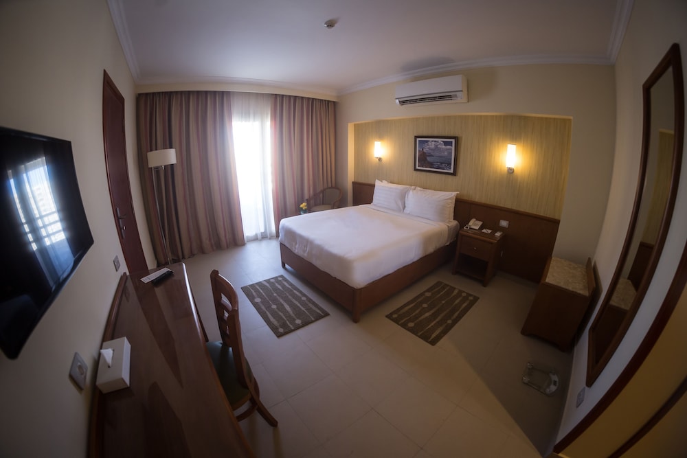 The Grand Plaza Hotel Smouha 22/68
