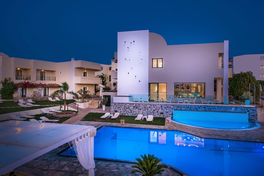 Kristalli Hotel 36/40
