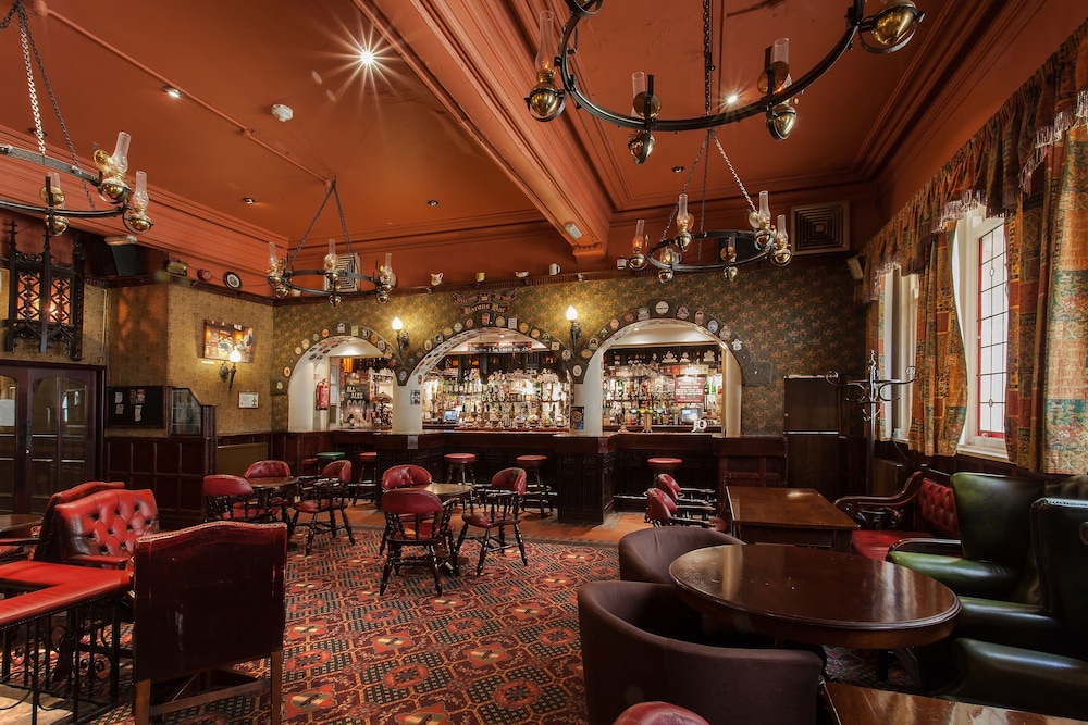 Scarisbrick Hotel Southport 47/63
