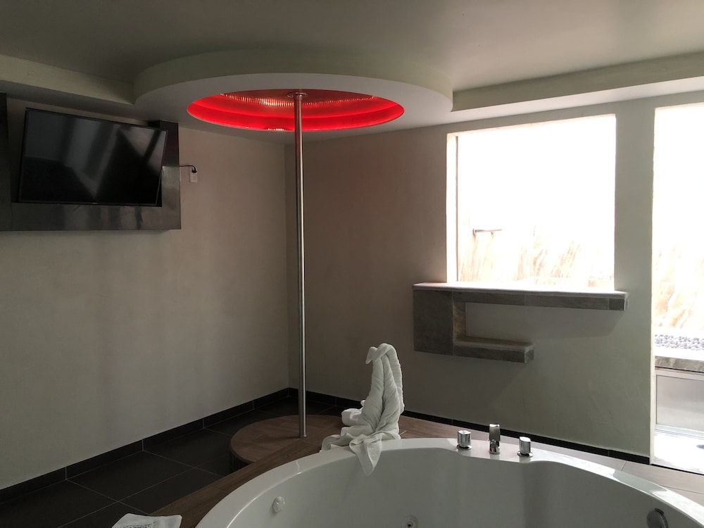 Hotel Villas 7 49/50