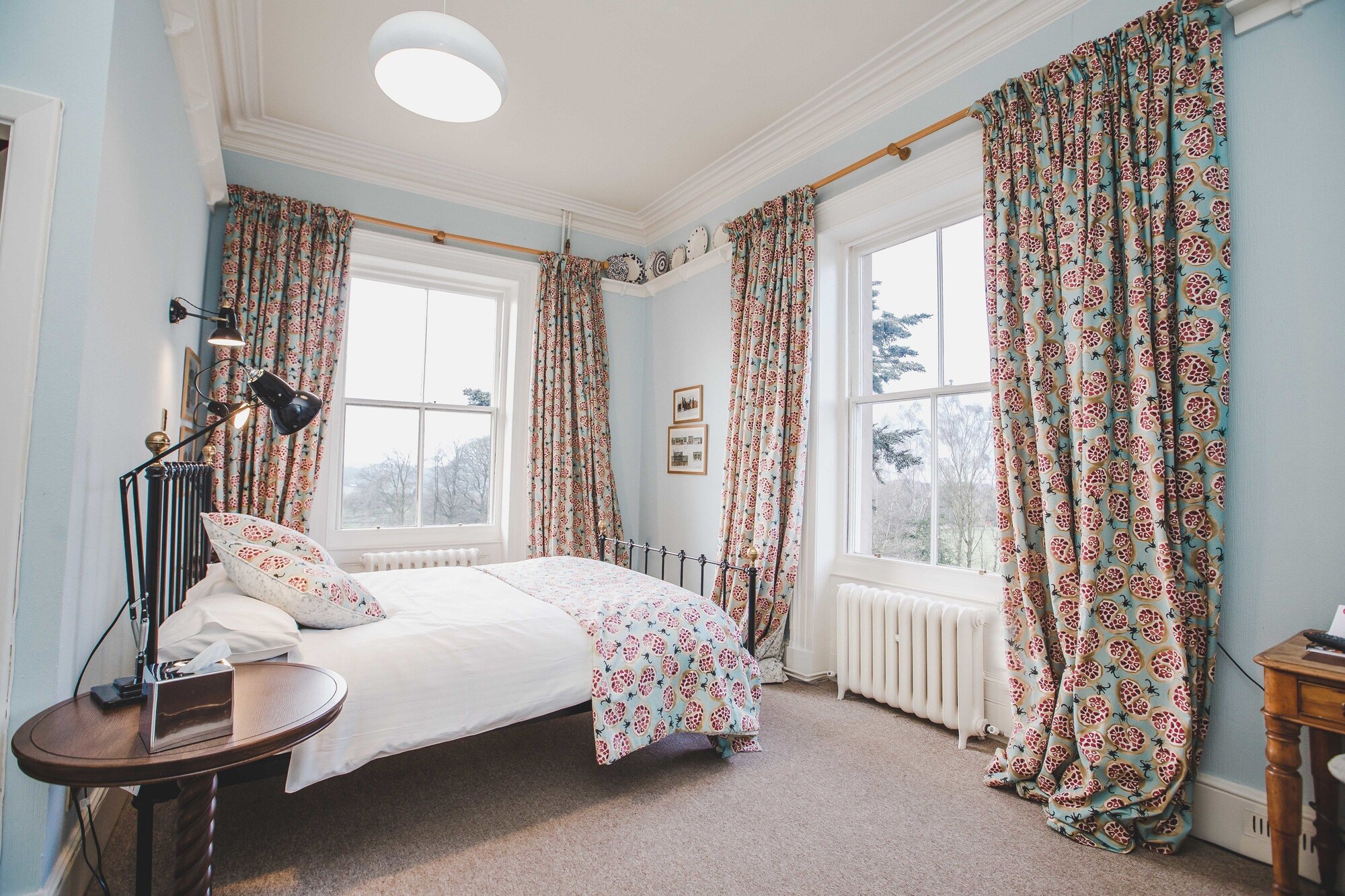 EXECUTIVE, DOUBLE BED