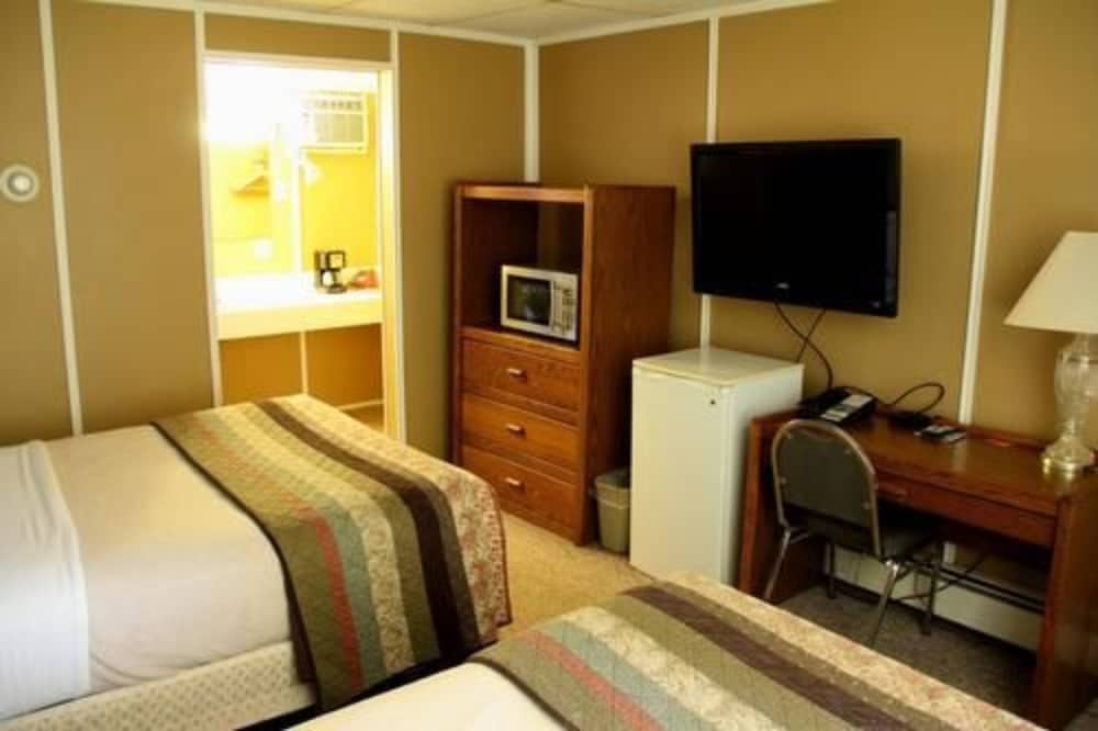 Lakeshor Motor Inn 11/42