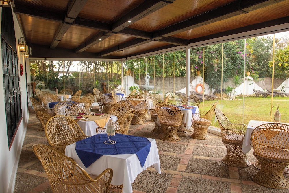Hacienda El Santiscal - Adults Only 41/44