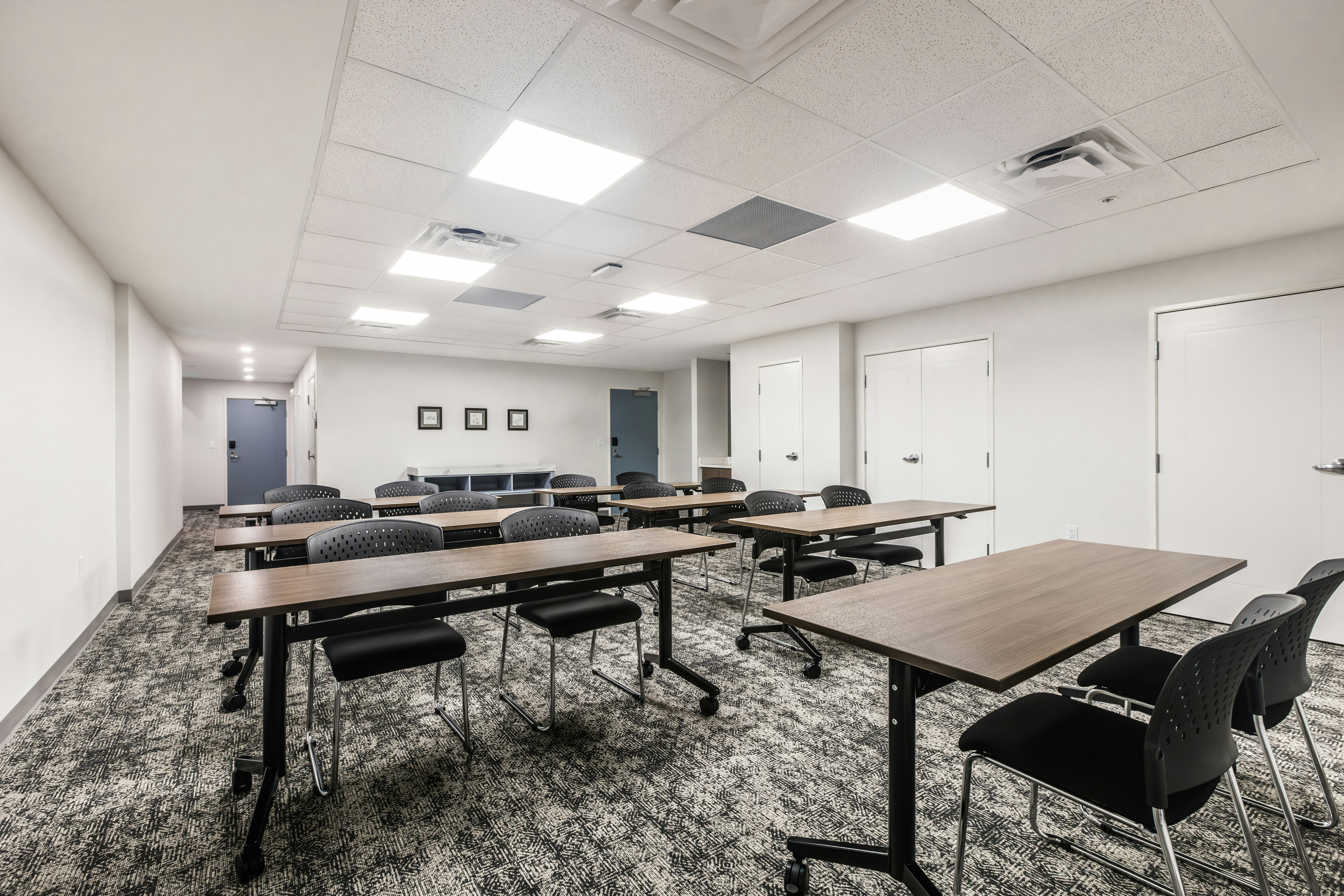 Staybridge Suites Dawson Creek by IHG 39/50