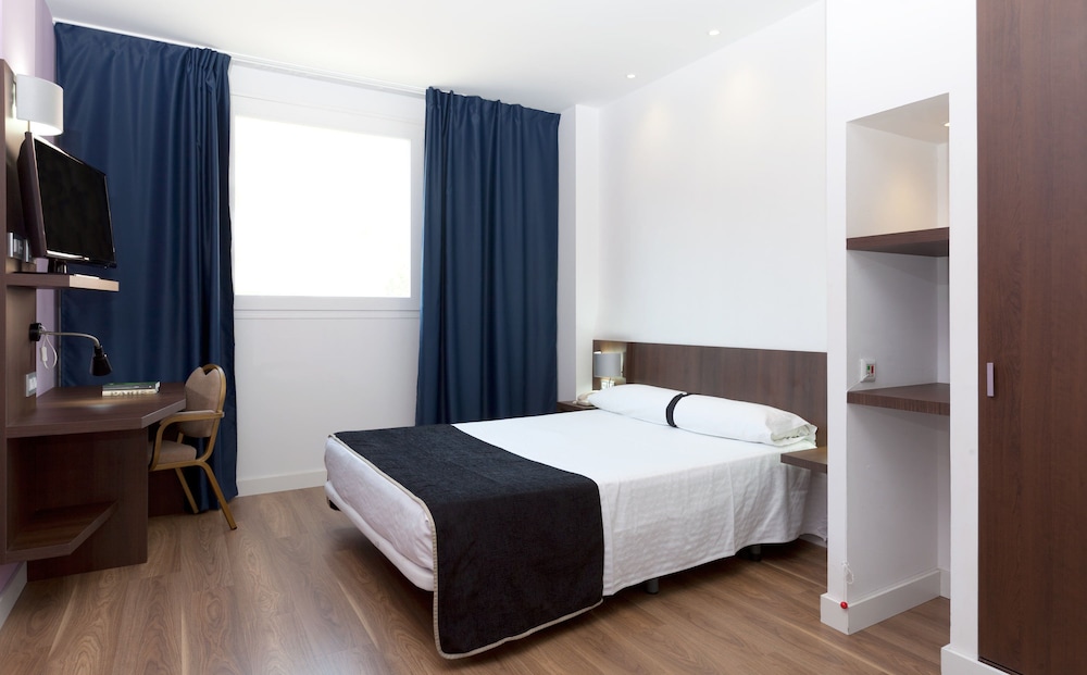 Hotel Olympia Universidades 11/62