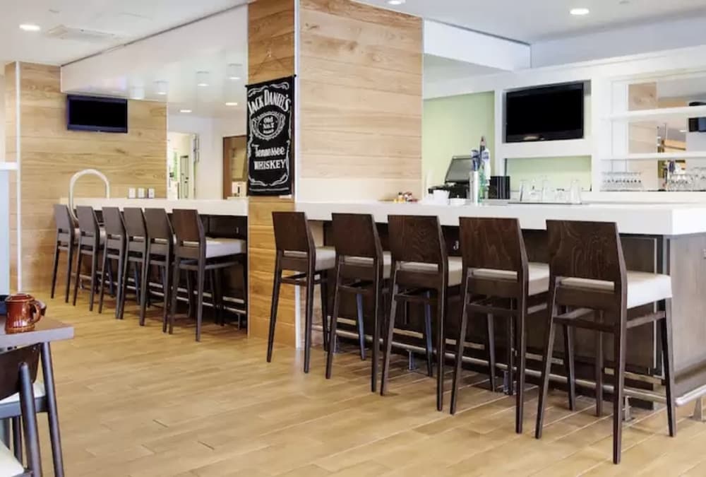 Holiday Inn Nashville-Vanderbilt (Dwtn) 13/82