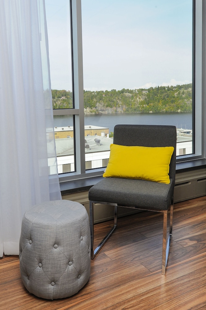 Hotel Chicoutimi 32/55