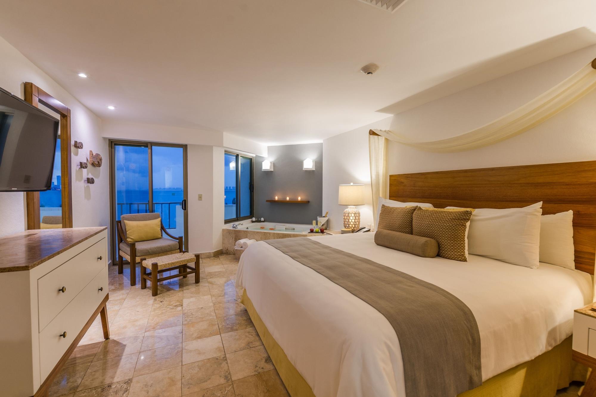 Spa, Suite, Ocean Front, Hot Tub