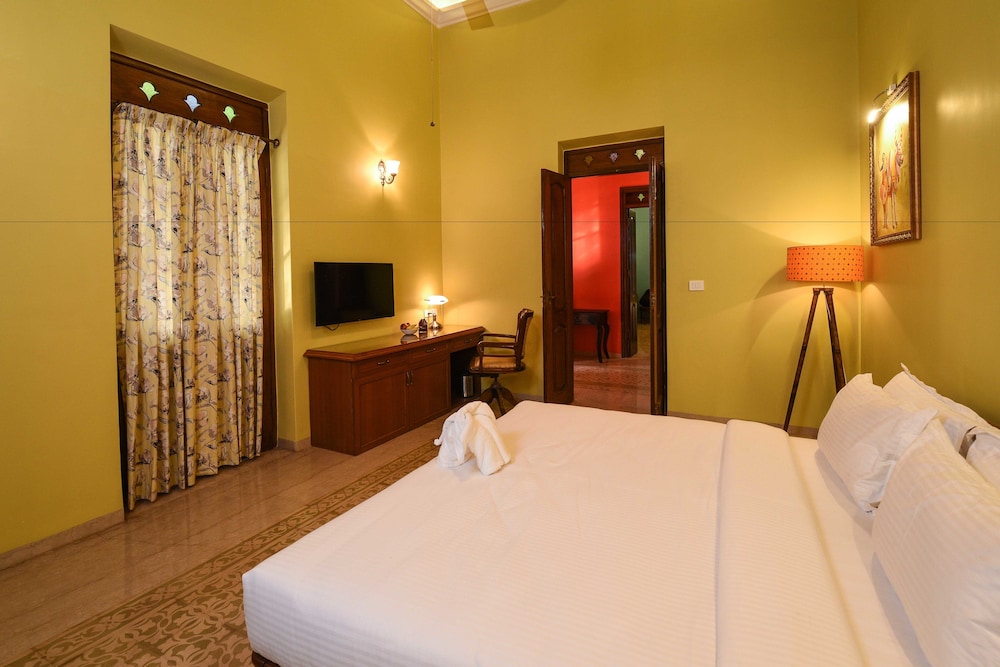 Surya Kiran Heritage Hotel 10/50