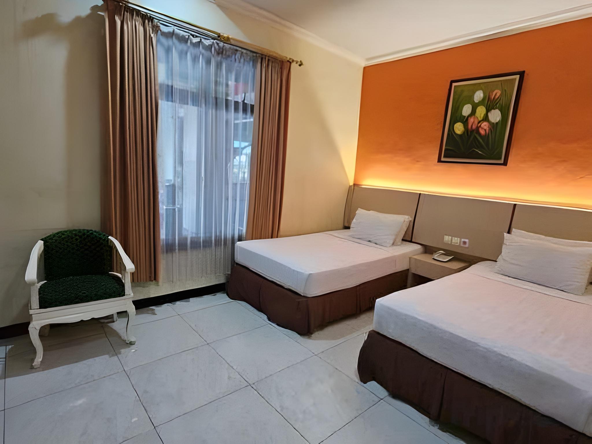 New Siliwangi Hotel Restaurant 8/25