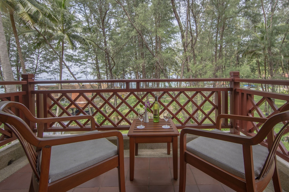 Dusit Thani Laguna Phuket 7/50